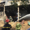 Xưởng chế biến lạc ở Hà Tĩnh bốc cháy ngùn ngụt, thiệt hại hơn 10 tỷ đồng