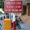 Lạ lùng biển báo ở Hà Nội, càng cấm càng làm