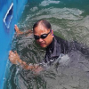 Chuyên gia Nhật tắm ở bể thí điểm làm sạch sông Tô Lịch