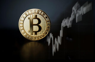 Bitcoin đổ đèo, nhiều tiền ảo lao dốc