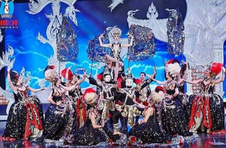 Simon Carabet - show diễn của các cô gái chuyển giới xinh đẹp Thái Lan