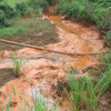 Nước suối chuyển màu đỏ ở Đăk Nông: Đại diện nhà máy alumin khẳng định không ảnh hưởng môi trường