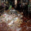Tiểu thương chợ Vinh khóc ròng vì hàng hóa tiền tỷ biến thành rác sau lũ