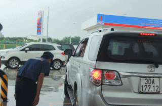 Ảnh:Bất ngờ thấy mình \
