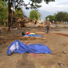 Indonesia chôn cất tập thể các nạn nhân thảm họa động đất, sóng thần
