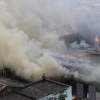 Hà Nội: Cháy ngùn ngụt kho hàng gần bến xe Nước Ngầm