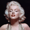 Quả cầu vàng của huyền thoại Marilyn Monroe bán giá kỷ lục