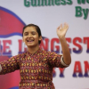 Cô gái Nepal nhảy múa suốt 126 giờ, phá kỷ lục thế giới