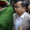 Hình ảnh Vũ "Nhôm" và 2 cựu Chủ tịch Đà Nẵng ngày đầu hầu tòa