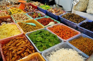 Chuyên gia mách bạn cách lựa chọn thực phẩm an toàn cho ngày Tết