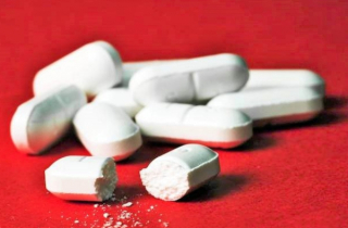 WHO khuyến cáo paracetamol thích hợp hơn ibuprofen trong điều trị COVID-19