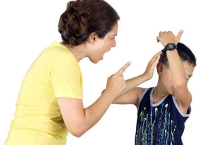 Sốc nặng khi thấy vợ làm điều tồi tệ này với con riêng của chồng