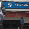 Vụ 6 khách hàng bị bốc hơi 50 tỷ tại Eximbank Nghệ An: Hai khách hàng được tạm ứng hơn 32 tỷ đồng