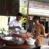 Vợ chồng thầy giáo ở Đắk Lắk mở phòng trọ, cho 30 thí sinh ăn ở miễn phí