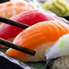 Phụ nữ mang thai không nên ăn Sushi?