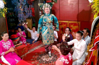 Có hay không những giá hầu đồng lên đến… 1 tỷ đồng?