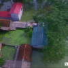 Video Flycam: Nước ngập đầu người, dân Thủ đô đi lại trên mái nhà lấy đồ cứu trợ