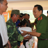 Trao 60 suất quà cho hộ nghèo tại huyện Điện Biên Đông