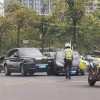 Nữ tài xế lái xe Peugeot đụng SUV siêu sang Rolls-Royce Cullinan