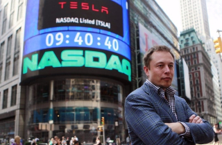 Elon Musk kiếm và tiêu tiền như thế nào