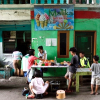 Dịch COVID-19 khiến hơn 11.000 trẻ em Indonesia mồ côi cha mẹ