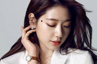 Phụ nữ sở hữu 5 nốt ruồi này báo hiệu thần tài phù hộ cả đời bình an, sung túc