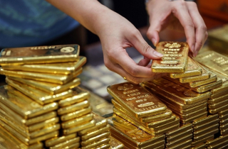 Giá vàng hôm nay 25/9: Tăng trở lại, về ngưỡng 1.750 USD