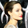 Angelina Jolie lần đầu thừa nhận đau lòng, mất phương hướng sau khi chia tay Brad Pitt