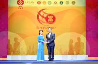 SHB được vinh danh là “Doanh nghiệp kết nối dịch vụ tài chính Asean tiêu biểu”