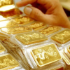 Ngày vía Thần Tài có nhất định phải mua vàng mới may mắn?