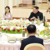 Ẩn ý trong việc vợ ông Kim Jong-un tham gia tiếp đón phái đoàn Hàn Quốc