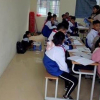 Phạt học sinh ngồi dưới nền nhà vì quên đeo khăn đỏ: Lại vì bệnh thành tích