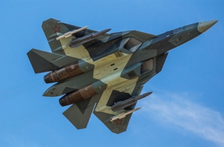 Su-57 đến và đi như cơn gió, ai đang sợ ai?