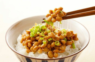 Đậu nành lên men Natto - bí quyết sống thọ của người Nhật Bản