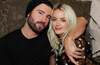 Anh trai Kylie Jenner bênh vợ cũ khi yêu đồng giới Miley Cyrus