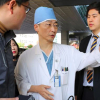 Bác sĩ gắp 5 viên đạn khỏi người binh sĩ Triều Tiên đào tẩu