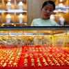 Giá vàng tại châu Á trượt khỏi mức “đỉnh” của hơn hai tháng