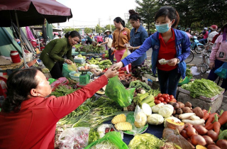 Tăng thuế GTGT, người nghèo và nông thôn bị ảnh hưởng nặng nhất