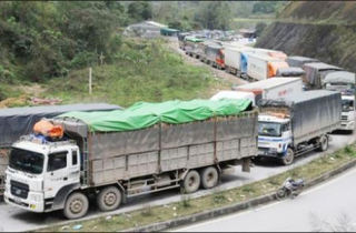 Xuất khẩu sang Trung Quốc tăng mạnh: Mối lo hiện hữu