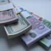 Tỷ giá ngoại tệ ngày 15/11: USD giảm nhanh, Euro được đà lên cao