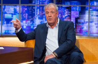 Ngôi sao truyền hình Anh khen hệ thống y tế của Việt Nam