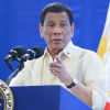 Duterte khen cận vệ dũng cảm vì tiêm vaccine Covid-19 nhập lậu