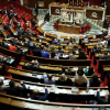 Quốc hội Pháp thông qua luật về thẻ vaccine COVID-19