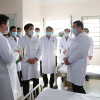 Lãnh đạo thành phố Hà Nội kiểm tra công tác chống dịch Covid-19 và chúc mừng các y bác sĩ