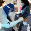 40 nhân viên y tế Malaysia mắc COVID-19 dù tiêm hai liều vaccine