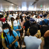 Soi chiếu ở sân bay Tân Sơn Nhất không đáp ứng khách tăng cao