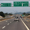 Cao tốc Nội Bài - Lào Cai sẽ sửa xong mặt đường trong quý 3
