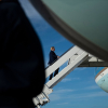 Chuyên cơ của Tổng thống Trump suýt va phải máy bay không người lái