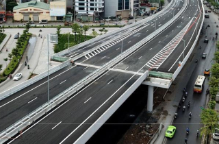 Cầu cạn 5.300 tỷ đồng ở Hà Nội sắp thông xe vẫn chưa có lối lên xuống