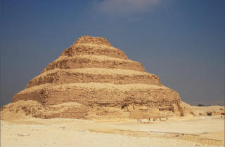 Kim tự tháp lâu đời nhất Ai Cập ẩn chứa điều gì?